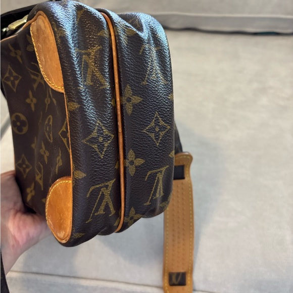 Louis Vuitton Amazon Monogram Messenger Bag - Black and Brown - Picture 10 of 13
